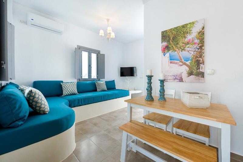 White Harmony Suites Megalochori  Eksteriør bilde